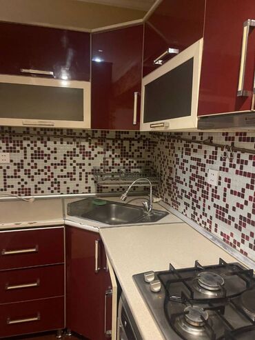 Uzunmüddətli kirayə mənzillər: Yasamal rayonu, Mətbuat prospekti, BDU-nun yaxınlığında, 9 mərtəbəli — 22