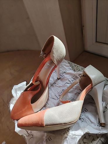 shoes: B&Y Shoes qadın tuflisi - Model: incə burunlu, T-kəmərli, açıq — 2
