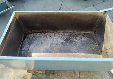 Товары и оборудование для с/х животных: Продаю самодельные тачки . Сделаны из металла дно 4мм стенки 3 мм — 2