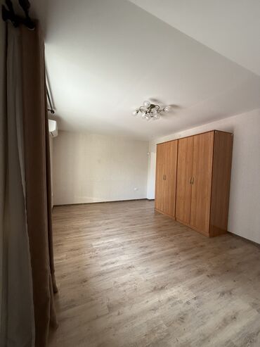 Долгосрочная аренда домов: 180 м², 8 комнат, Амбарная, Бассейн, Бронированные двери — 23