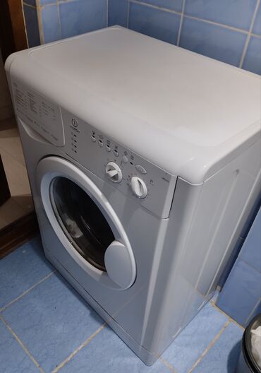 стиральные машины бу ош: Кир жуучу машина Indesit, Колдонулган, Автомат, Компакттуу