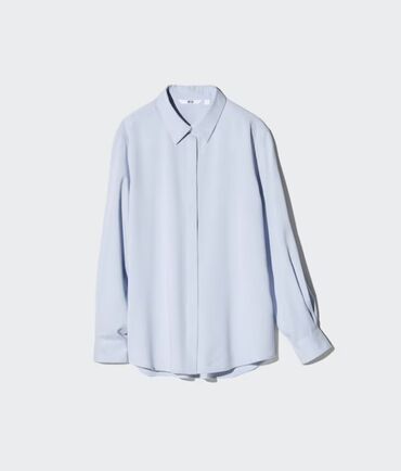 дизайнерские рубашки женские: UNIQLO Оригинал ‼️ рубашка небесно‑голубого цвета - Классический