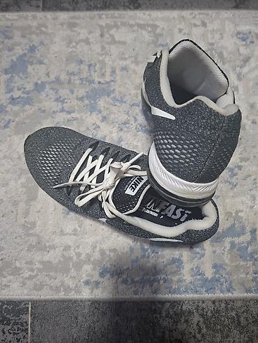 nike tech flecce: Мужские кроссовки, 39, Nike, Б/у, цвет - Серый, Самовывоз — 2