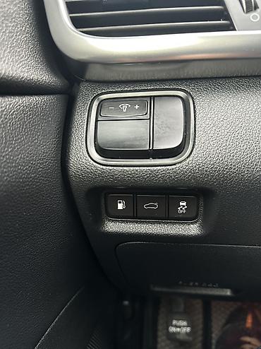 Kia: Kia K5: 2017 г., 2 л, Гибрид, Седан — 10