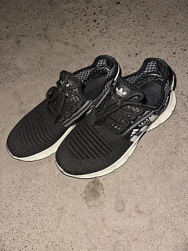 39 р: Кроссовки спортивные Adidas Покупала за 3000 сом 2 раза одевала — 3