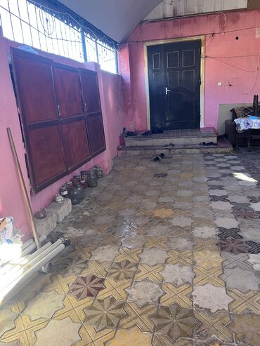 Yeni tikili: 4 otaqlı, Yeni tikili, 200 kv. m — 2