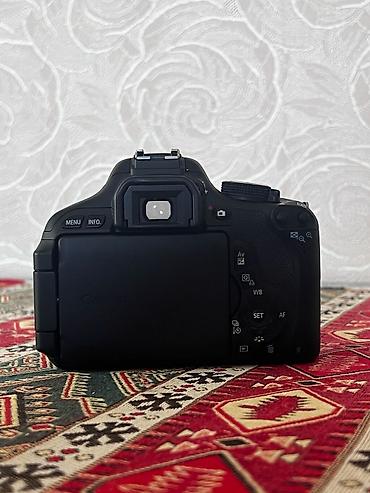 canon flash: Canon EOS 600D DSLR fotoaparat dəsti Xüsusiyyətlər: - 18 MP APS-C — 3