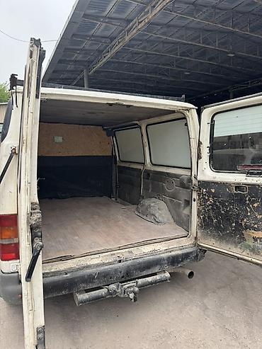 кузов евро: Ford Transit: 2000 г., 2.5 л, Механика, Дизель, Фургон — 3
