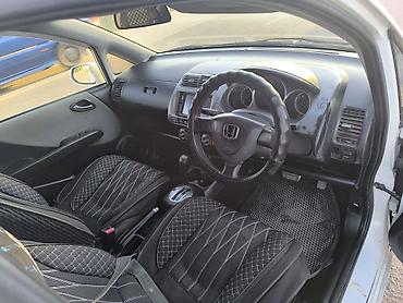 mini ev: Honda Fit: 2003 г., 1.3 л, Вариатор, Бензин, Седан — 5