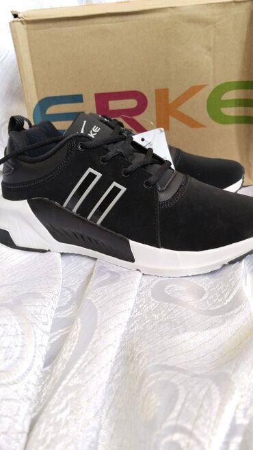 Women's Sneakers and athletic shoes: Очень лёгкиедышащие и качественные кросовки от Ерке в 36-37 размерах — 8