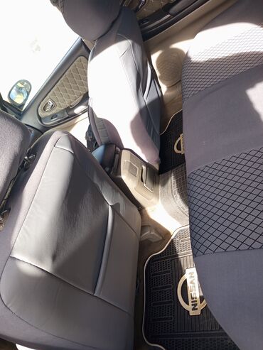 Nissan: Nissan Maxima: 3 l | 2002 il Sedan — 13