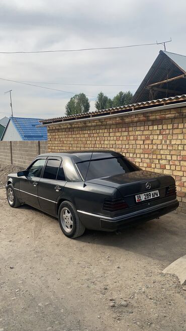 обвесы мерседес: Mercedes-Benz C 230: 1988 г., 2.3 л, Механика, Бензин, Седан