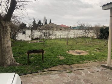 razinde heyet evi: 3 otaqlı, 76 kv. m, Orta təmir