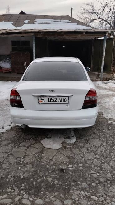 Daewoo: Daewoo Nubira: 2001 г., 1.5 л, Механика, Бензин, Седан