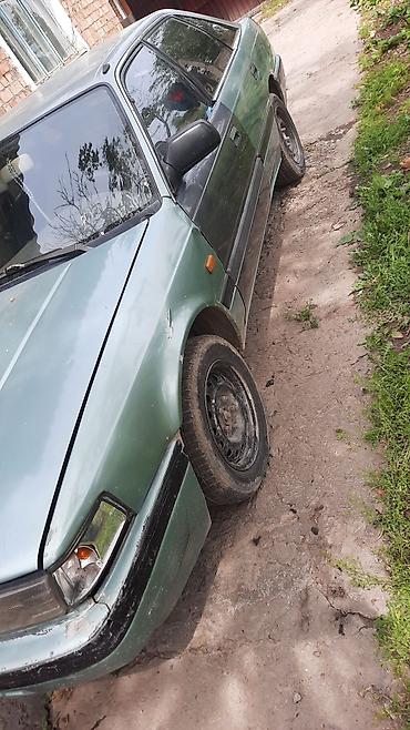 ом 615: Mazda 626: 1985 г., 0.2 л, Механика, Бензин, Хэтчбэк — 2