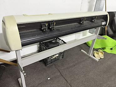 Рекламное оборудование: Режущий плоттер Rabbit (Cutting Plotter) на напольной стойке. - — 1