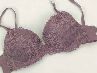 Bras: Bra, 75CC, condition - Very good