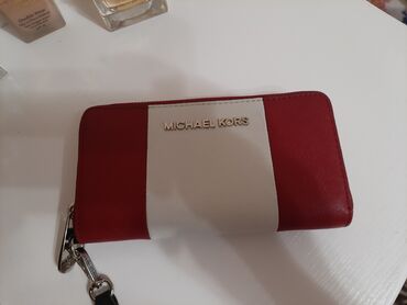 рефрижератор бу в Кыргызстан | Сумки: Кошелек Michael Kors оригинал! В отличном состоянии. Носилось редко