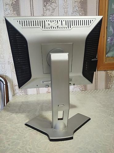 manitor dell: Dell LCD monitor - Model: Dell UltraSharp seriyası (kvadrat formatlı — 2