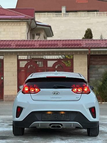 Hyundai: Hyundai Veloster: 2019 г., 2 л, Автомат, Бензин, Хэтчбэк — 5