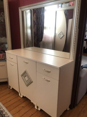 tualet ucun unitaz: Güzgülü