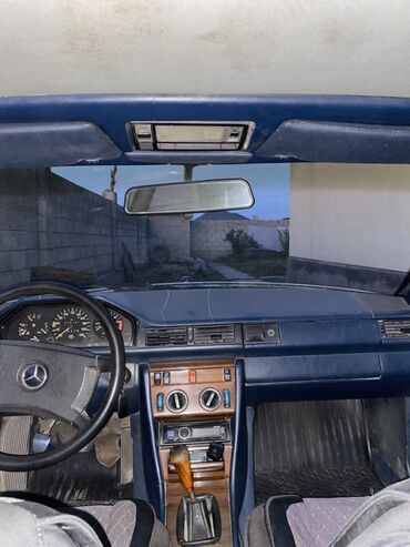 Mercedes-Benz: Mercedes-Benz W124: 1989 г., 2.3 л, Механика, Бензин, Седан — 15