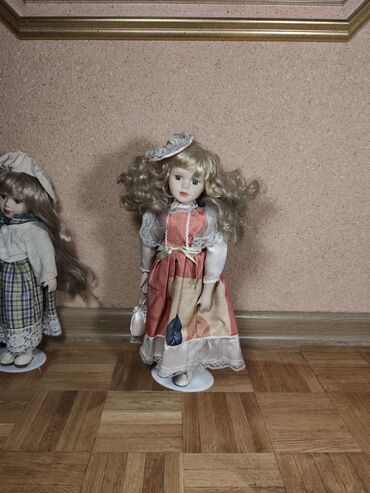 Figure: Set figura, bоја - Šareno, Upotrebljenо — 9