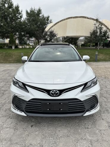 оригинал колпаки: Toyota Camry: 2022 г., 2.5 л, Автомат, Бензин, Седан