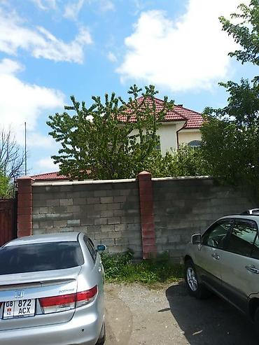 Посуточная аренда домов: 460 м², 12 комнат, Забор, огорожен — 17