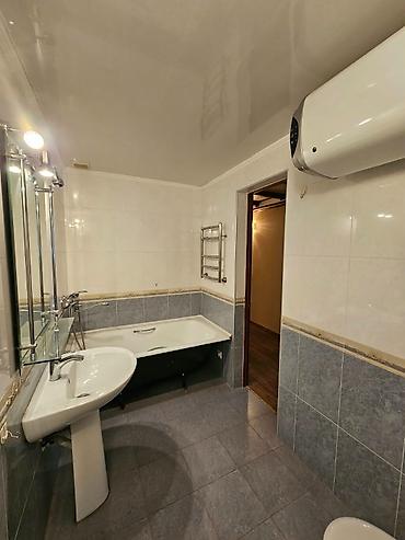 7 1: 3 комнаты, 157 м², Площадь Победы Индивидуалка, 2 этаж, Старый ремонт — 10