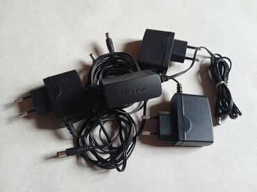 Модемы и сетевое оборудование: 1) Клавиатуры: простая - 100 с, мультимедиа - 300 с, usb клава - 500 — 23