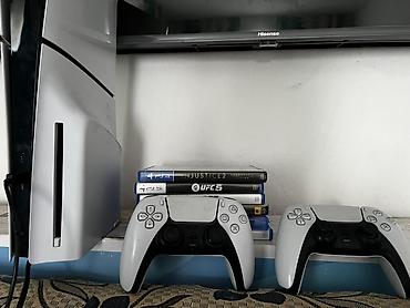 Игровая консоль Sony PlayStation 5 (версия с приводом дисков). В