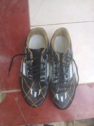 Нарды: Бутсы Adidas, Б/у