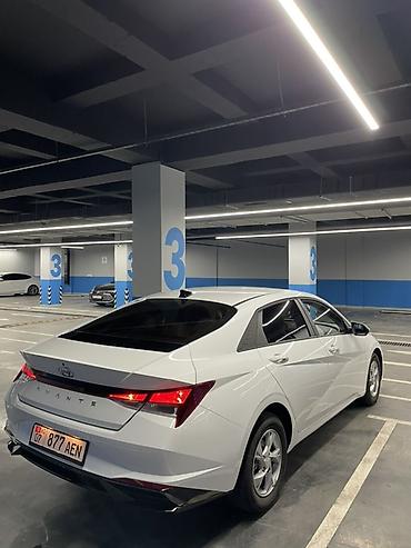 салон 211: Hyundai Elantra: 2020 г., 1.6 л, Автомат, Бензин, Седан — 5
