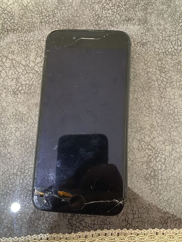 en ucuz mac pro: IPhone 6, 64 GB, Qara, Qırıq