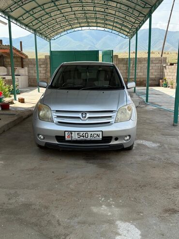 значок тайота ист: Toyota ist: 2002 г., 1.5 л, Автоматические, Бензин, Хэтчбэк