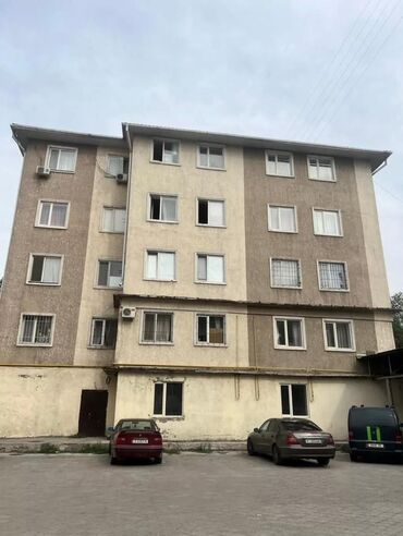 дом меняю на квартиру: 1 комната, 42 м², Индивидуалка, 3 этаж