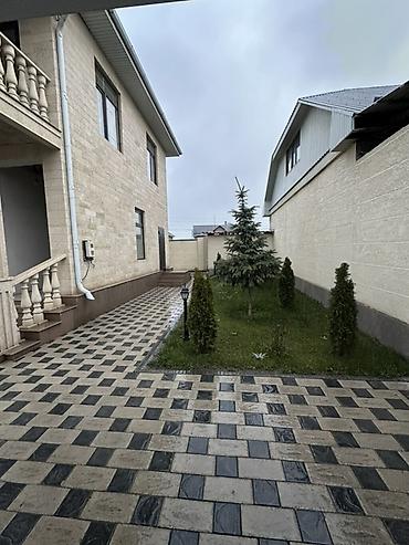 Продажа коттеджей и домов: Ак-Ордо 3 конушунан 2 кабаттуу үй сатылат ички ремонту толук бүтө — 2