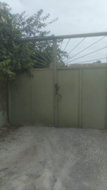 qapi setqasi: Metaldan hazırlanmış darvaza və qapı dəsti - Material: qalın metal