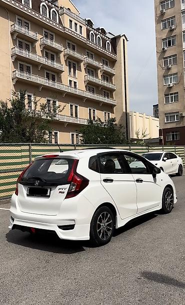 порог фит: Honda Fit: 2019 г., 1.5 л, Вариатор, Бензин, Хэтчбэк — 5