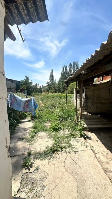 Продажа домов: Дом, 200 м², 5 комнат, Собственник, Старый ремонт at lalafo.kg — 17 Продажа домов: Дом, 200 м², 5 комнат, Собственник, Старый ремонт — 17