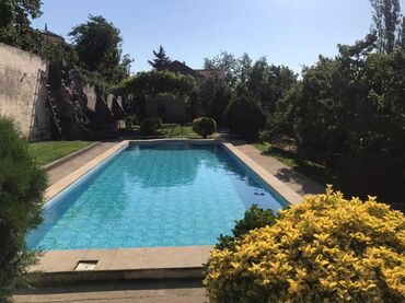 Günlük kirayə evlər: 200 kv. m, 5 otaqlı — 1