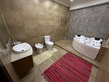 Долгосрочная аренда домов: 300 м², 6 комнат, Теплый пол, Утепленный, Амбарная — 9