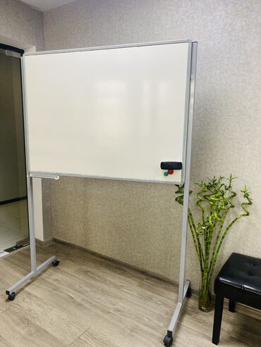 Biznes üçün avadanlıq: Yüksək keyfiyyətli alman markası böyük, lövhə çox az istifadə olunub -
