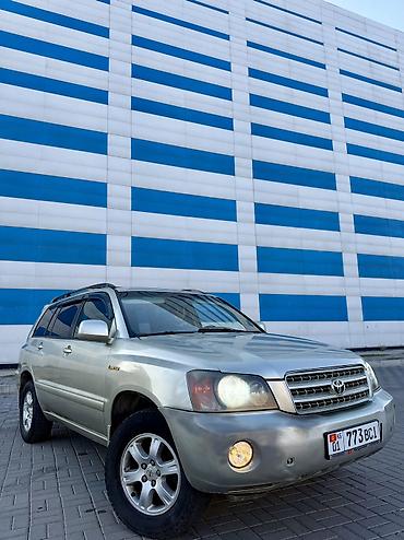 Toyota Highlander: 2001 г., 3 л, Автомат, Газ, Кроссовер
