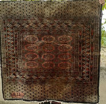 puzzle xalça: Qədimi naxışlara malik əl toxuması xalça
90/90ölcüsü
- — 4