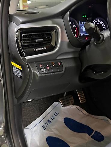 Kia: Kia Stonic: 2018 г., 1.4 л, Автомат, Бензин, Хэтчбэк — 8