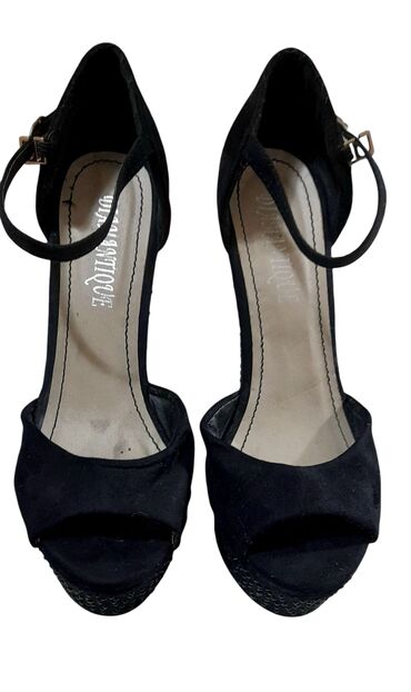 obuca grand: Sandals, 37