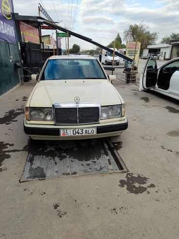 мерис 210: Mercedes-Benz W124: 1991 г., 3 л, Механика, Дизель, Седан