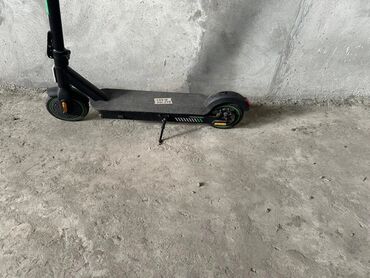 Elektrikli samokatlar: Acer elektrik skuteri - Brend: Acer - Rəng: qara, yaşıl vurğular - — 2